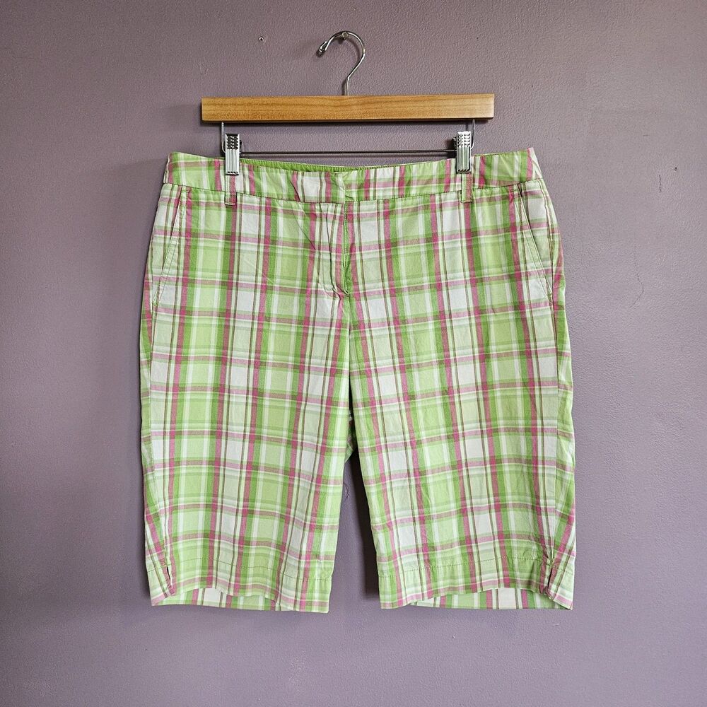 New York & Company Vintage Y2K 2000s Preppy Plaid Manhattan Chino Shorts